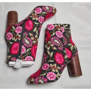 Sole Society Mulholland Pink Floral Embroidery Fabric Ankle Boot Block Heel 6.5M